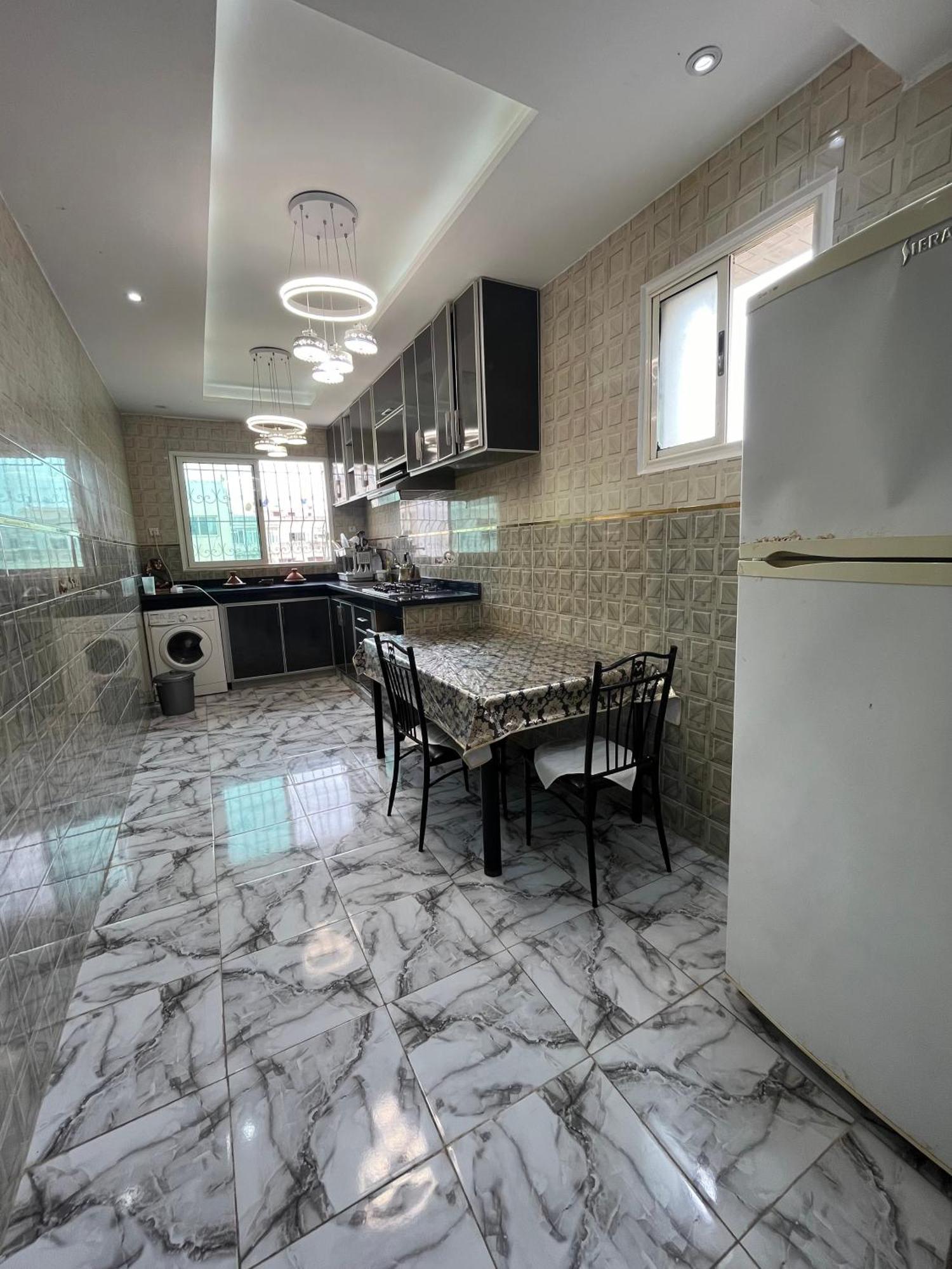 Family Apartment *